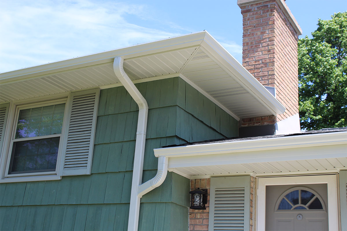 Seamless Gutter Installation